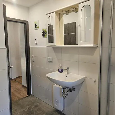 Apartment Neu! Eg Links Elsteraue